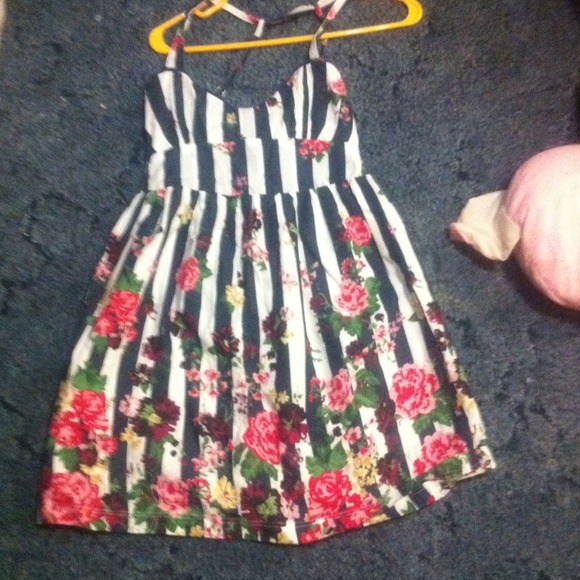 Sold😊 - Picture 3 of 3