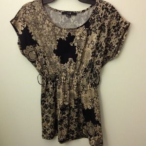 Tannish/brown & black top