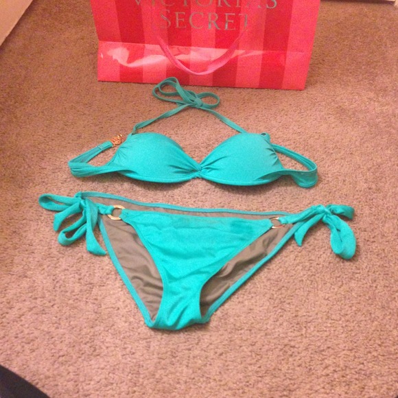 ❗Reserved ❗32B Victoria's Secret bathing suit