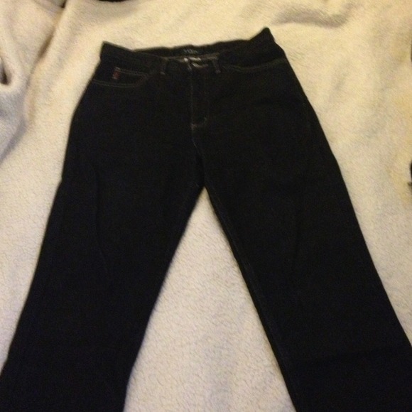 ❗JUST REDUCED❗Guess Black Denims! NEVER WORN! - Picture 2 of 4