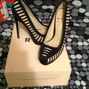 Like New Aldo Cregger Pump.