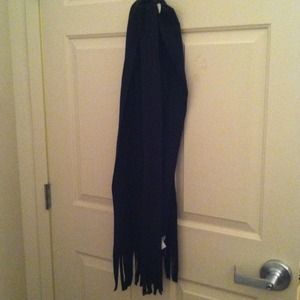 🚫SOLD🚫Black fleece scarf with fringe detail