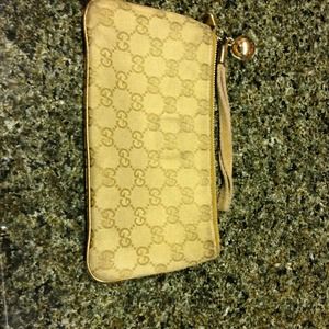 Gucci wallet or small clutch 100% authentic