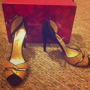 🔥🔥🔥🔥 gorgeous open toe heels🔥🔥🔥🔥