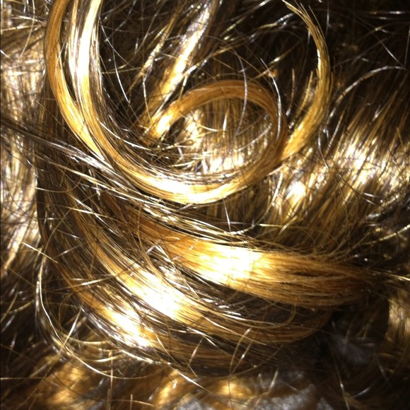 Ponytail - Picture 2 of 2