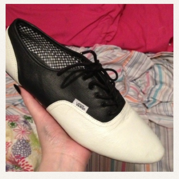 Oxford vans!