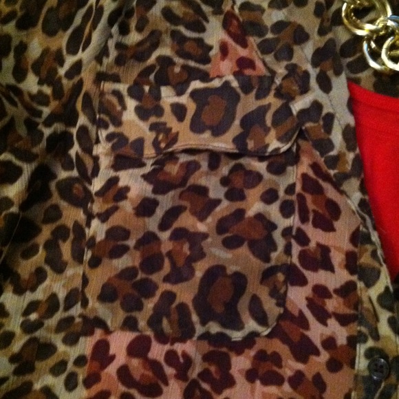 Leopard top - Picture 2 of 4