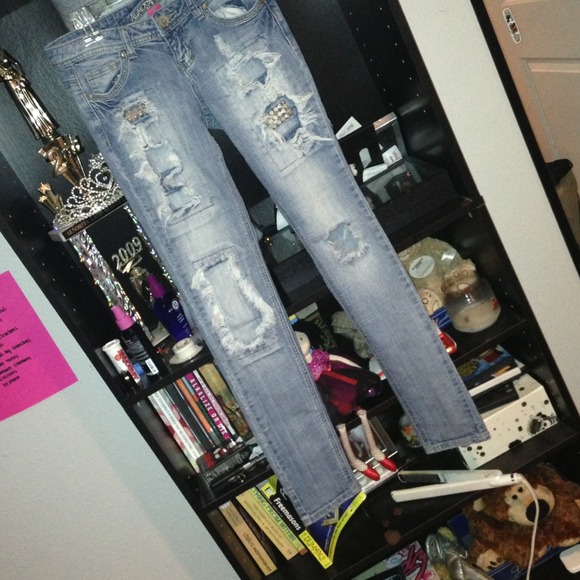 Destroyed denim 💕