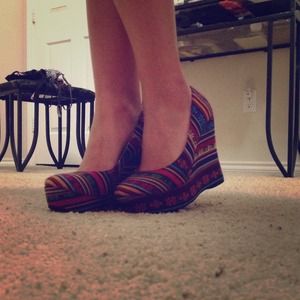 ❌SOLD❌Top Moda aztec wedge pumps