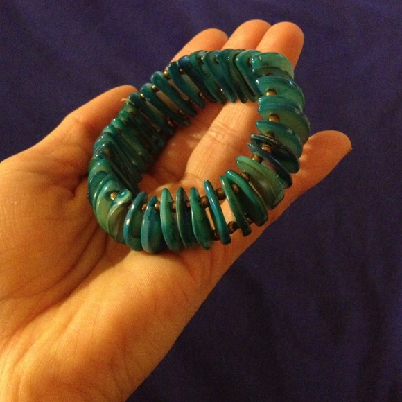 🌀Bundle🌀3 Bracelets - Picture 3 of 4