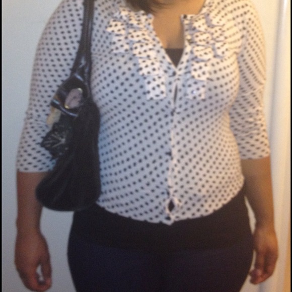 SOLD IN BUNDLE - CUTE JCrew Cardi! - Picture 2 of 3