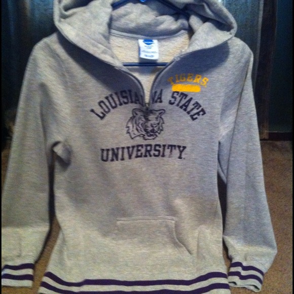 VERY UNIQUE LSU SWEAT PULLOVER SHIRT VERY..UNIQUE