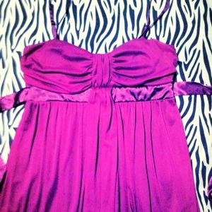 adorable plum dress!