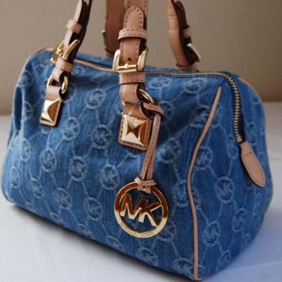 🚫SOLD🚫 - Picture 2 of 4