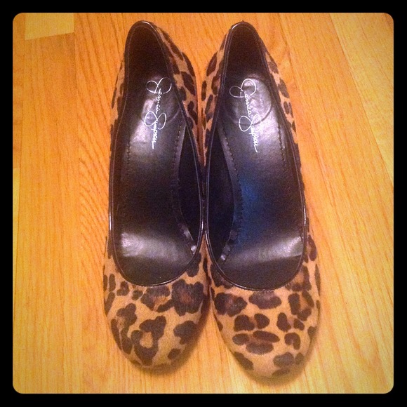 Jessica Simpson cheetah heels