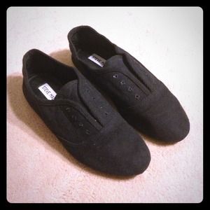 Steve Madden Shoes - STEVE MADDEN TASTEE BLACK FABRIC LACELESS OXFORDS Steve Madden Shoes - STEVE MADDEN TASTEE BLACK FABRIC LACELESS OXFORDS