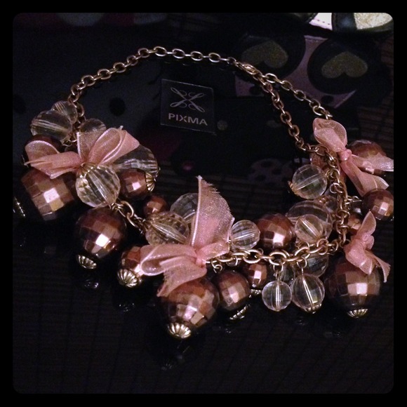 Beautiful statement piece necklace ✨