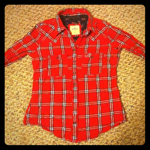 ❤TRADED❤ hollister shirt!