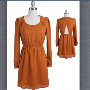 BURNT ORANGE LONG SLEEVE STUD DRESS