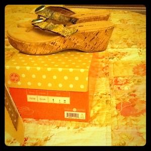 Cork switchables sandal