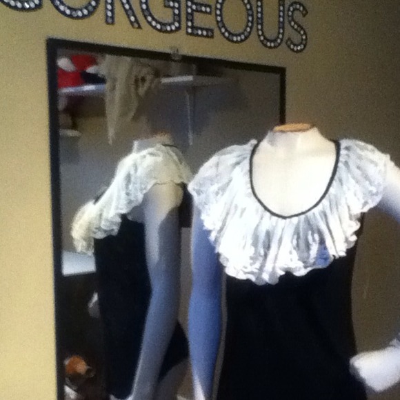 Tops - NWT black cotton tank top with cream lace color.