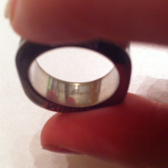 Men's Louis Vuitton Ring - Picture 3 of 3