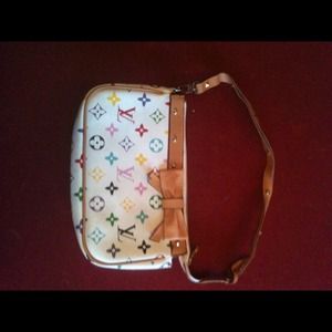 Small purse lv