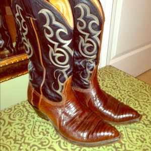 Nocona lizard skin brown cowboy boots size 8.5