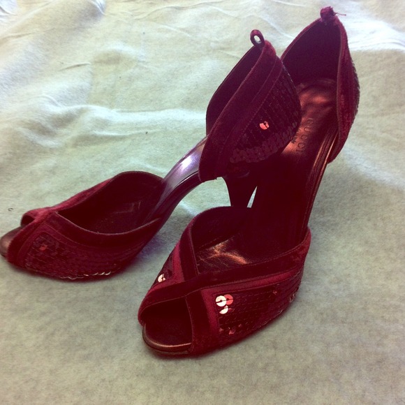Gucci Shoes - *traded* Authentic Tom Ford Gucci Red Sequin pumps