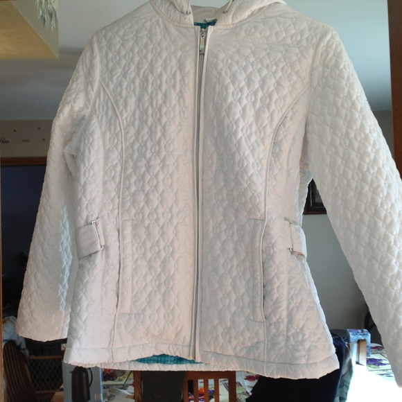 White zeroxposur jacket