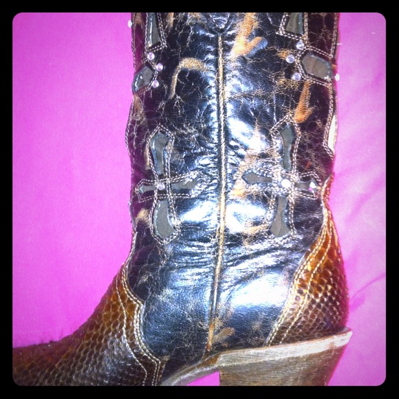 RESERVED FOR KASSII =D KICKA*S CORRAL COWGIRL BOOT