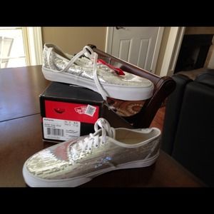 New never out of box VANS.