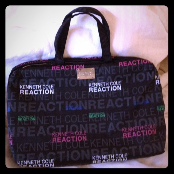 🚫SOLD🚫Kenneth Cole Travel Beauty bag