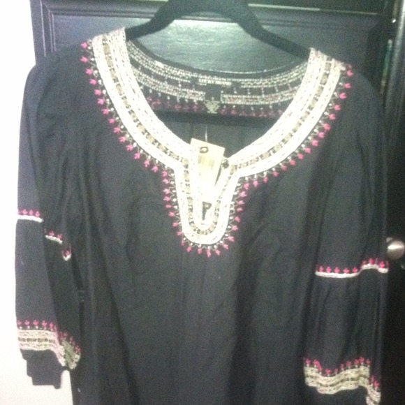 ❌❌SOLD❌❌NWT Lucky Brand bell sleeve dress