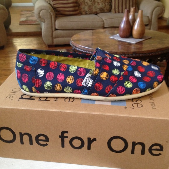 Authentic Toms Classics