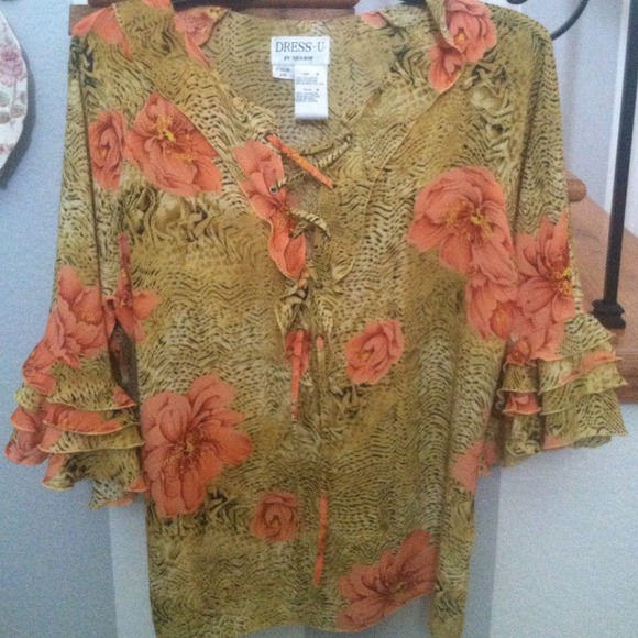 SOLD💛💛Yellow Blouse with Orange Flowers Ruffles