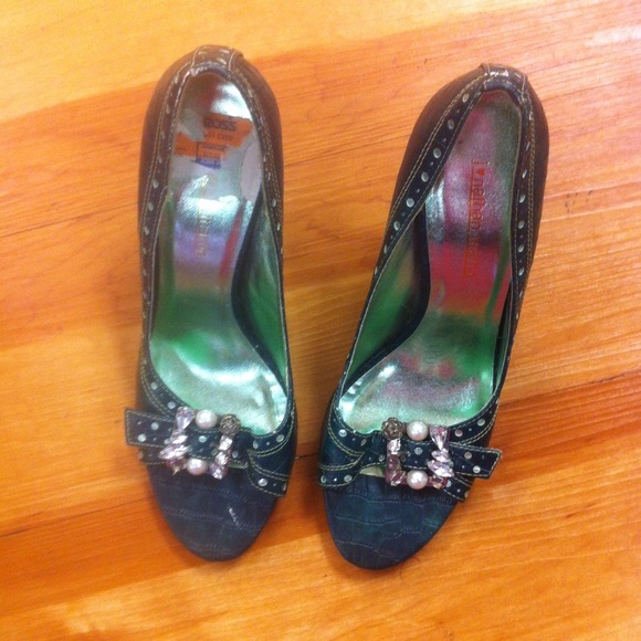 SOLD!!!!Brand new open toe heels!