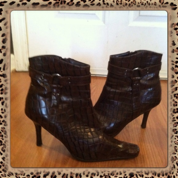 😀BUNDLE for @csergi😀!!!!❤Brown Boots❤