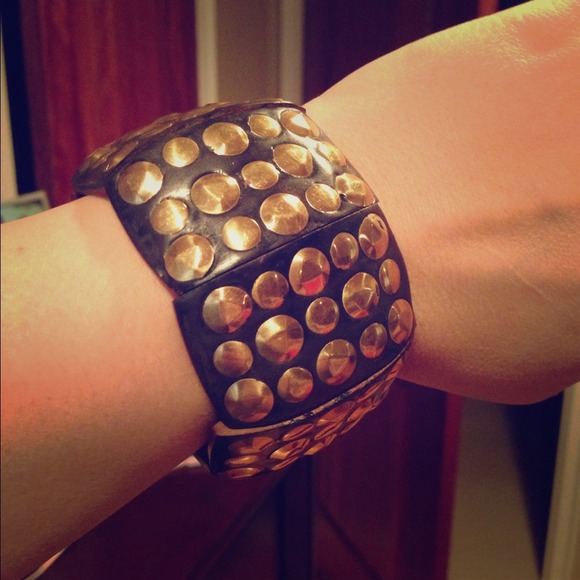 Chunky studded bracelet