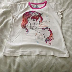 Girls white tshirt
