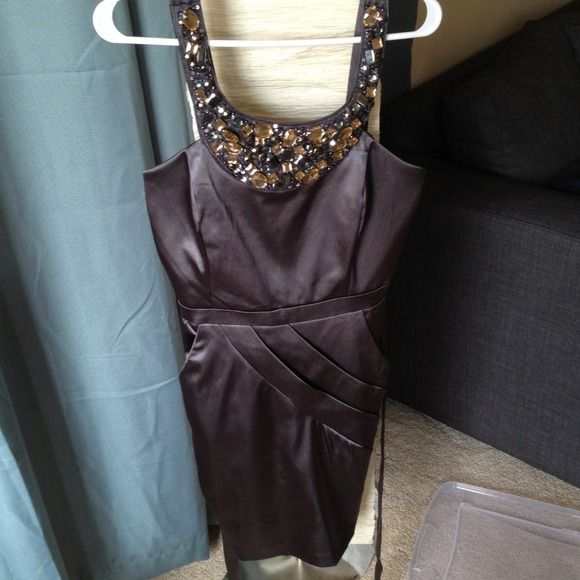 Beautiful silver/grey dress!