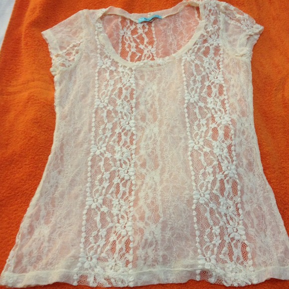 Baby doll lace tee.
