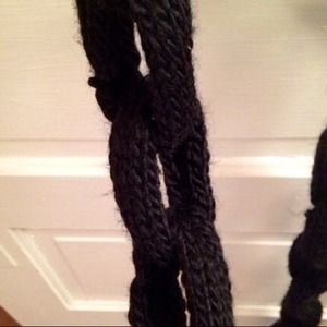 ❄Great chain link scarf!