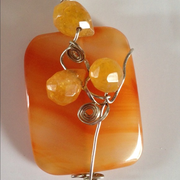 DETOUR necklace