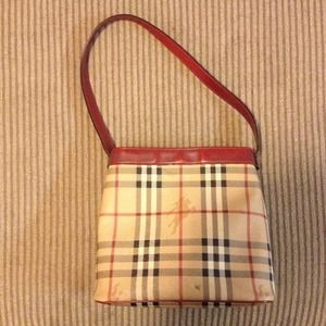 🔴Reserved for @mamakee3 Burberry Purse
