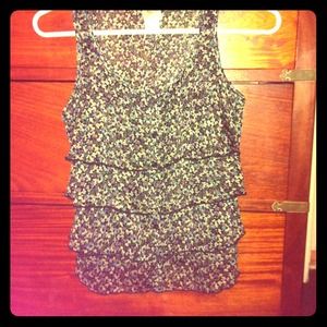 Cute flow lace top with buttons