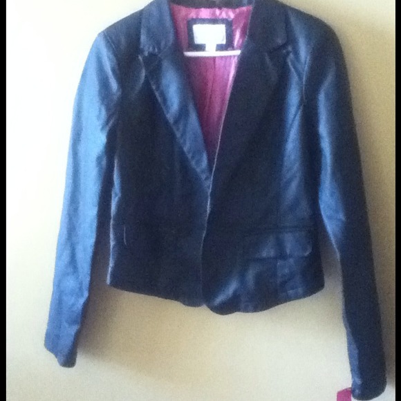Blazer ebony. Traded