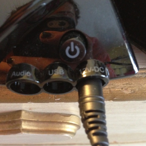 iPhone/iPod dock - Picture 3 of 3