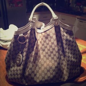 Gucci monogram Sukey tote