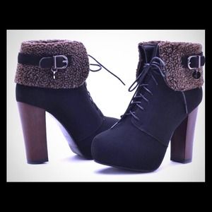 Brand new velvet ankle boots.